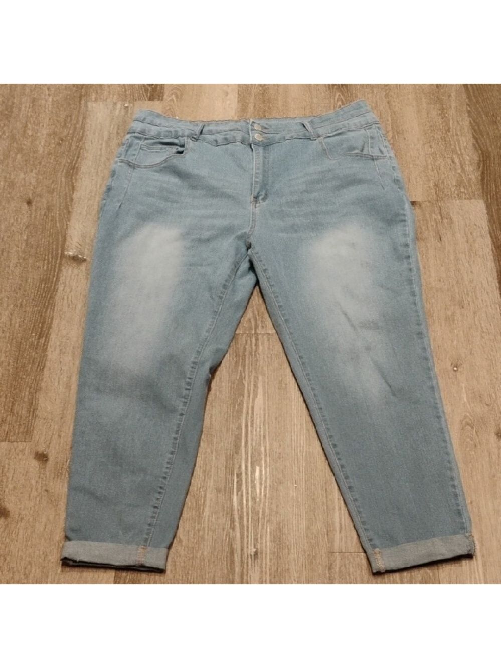 SHEIN CURVE 3X Light Blue Cropped Stretch Denim Jeans